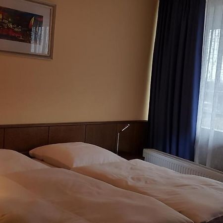 Hotel Garni Julia Linnich Ngoại thất bức ảnh