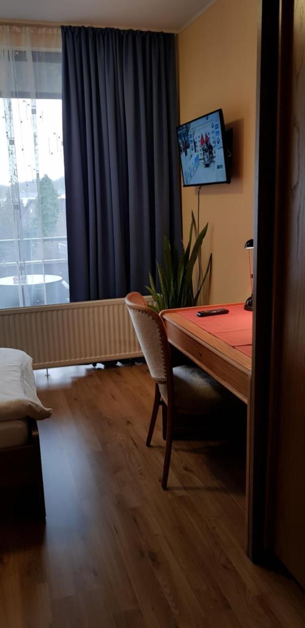 Hotel Garni Julia Linnich Ngoại thất bức ảnh