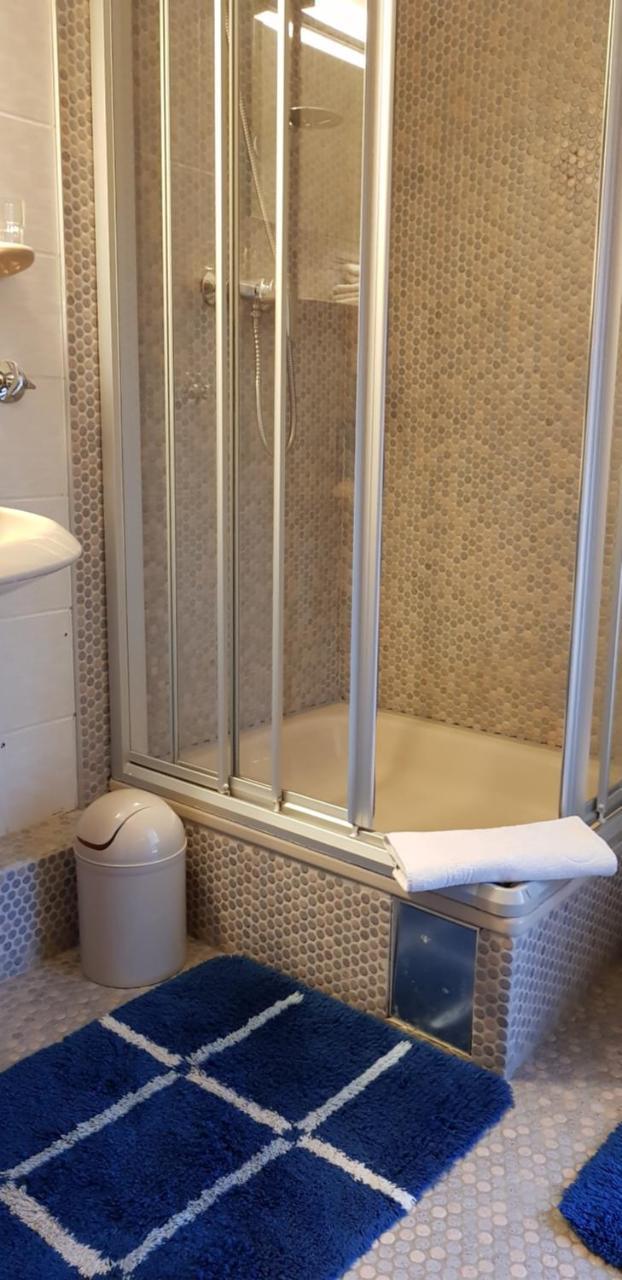 Hotel Garni Julia Linnich Ngoại thất bức ảnh