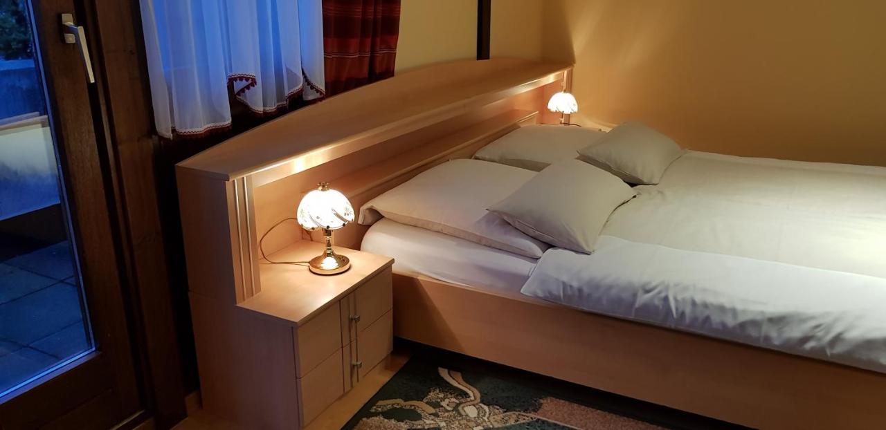 Hotel Garni Julia Linnich Ngoại thất bức ảnh